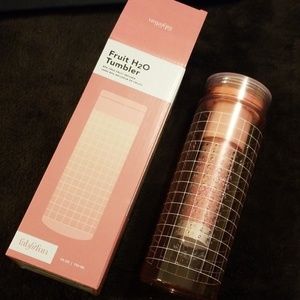 Fabfitfun fruit H2O tumbler